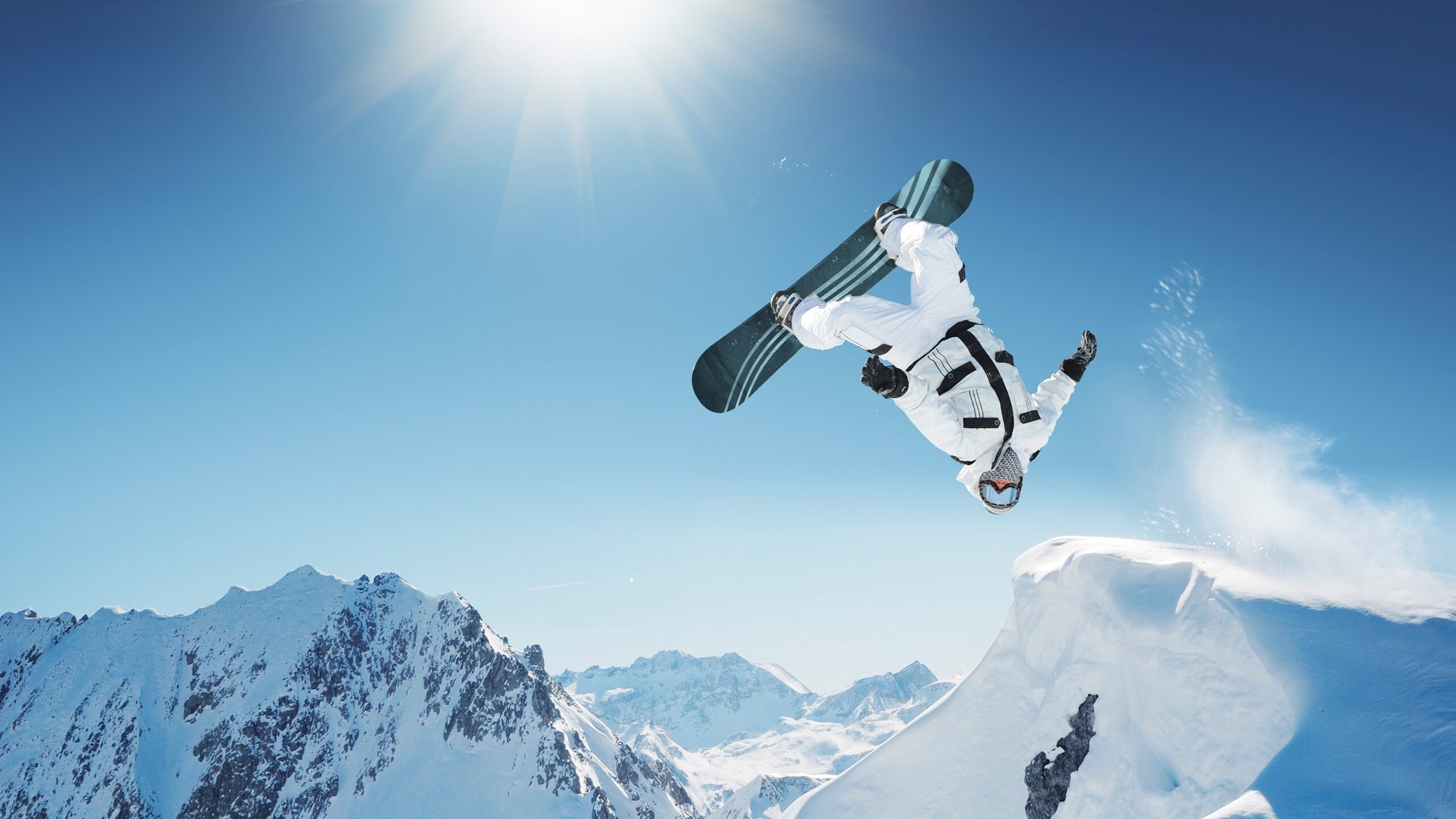 体育新闻中心协同地方媒体推进全民健身宣传体系，打造全民健身新载体 促进体育制造业转型升级